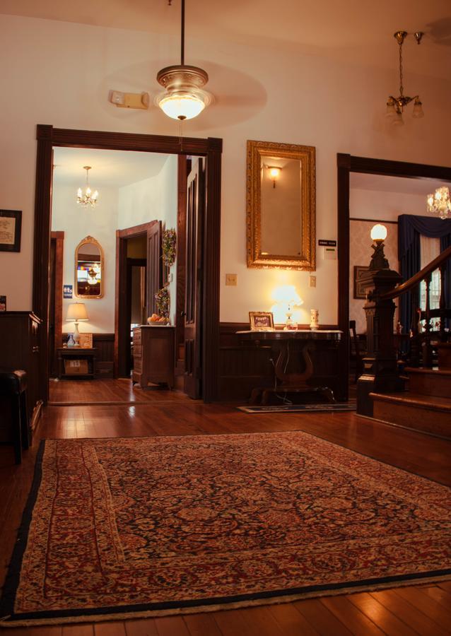 بالاتكا Grand Gables Inn المظهر الخارجي الصورة