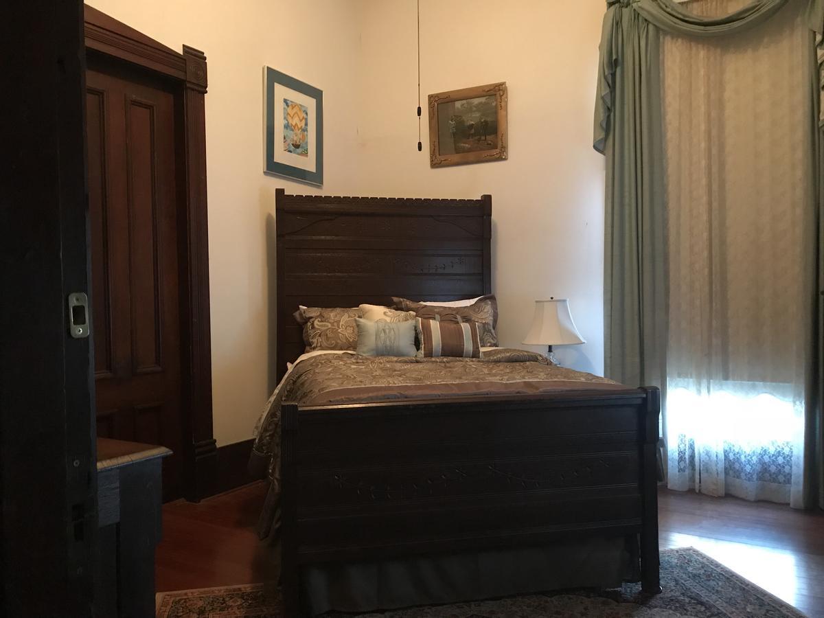بالاتكا Grand Gables Inn المظهر الخارجي الصورة
