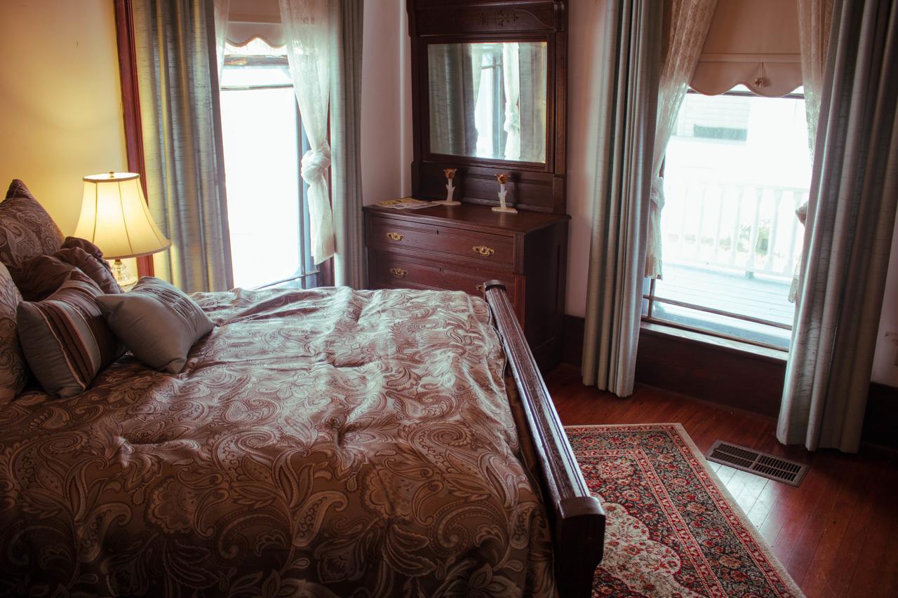 بالاتكا Grand Gables Inn المظهر الخارجي الصورة